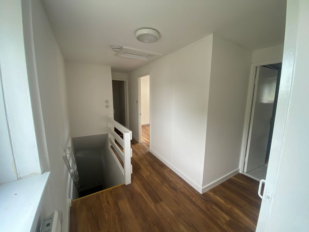 Property photo 3 of 7 Image