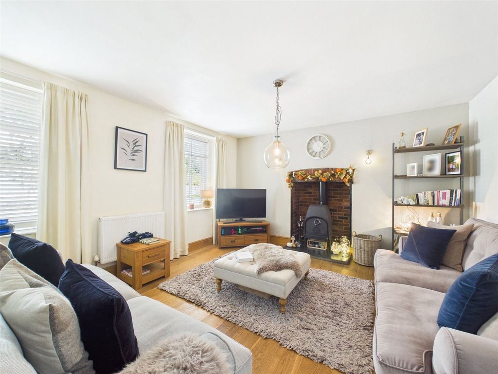 Property photo 2 of 14 Picture No. 02