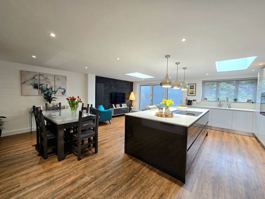 Property photo 3 of 42 Kitchen / Family Room