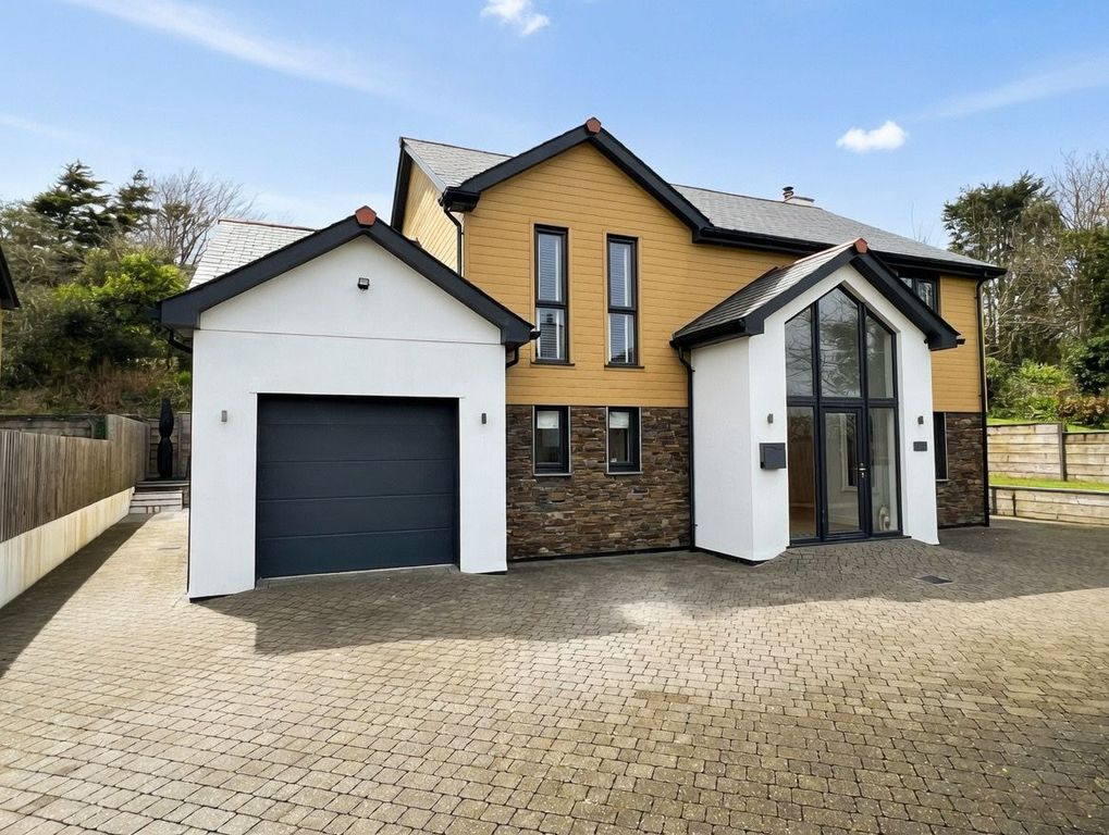 Property photo 1 of 25