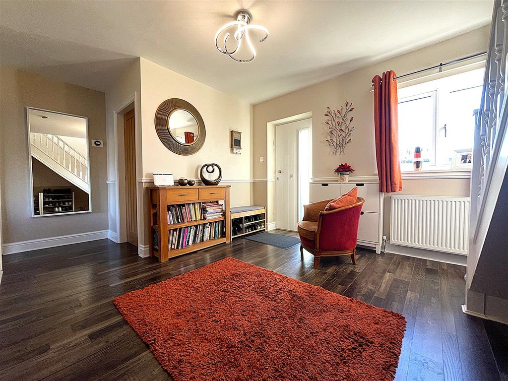 Property photo 3 of 38 Entrance Hallway