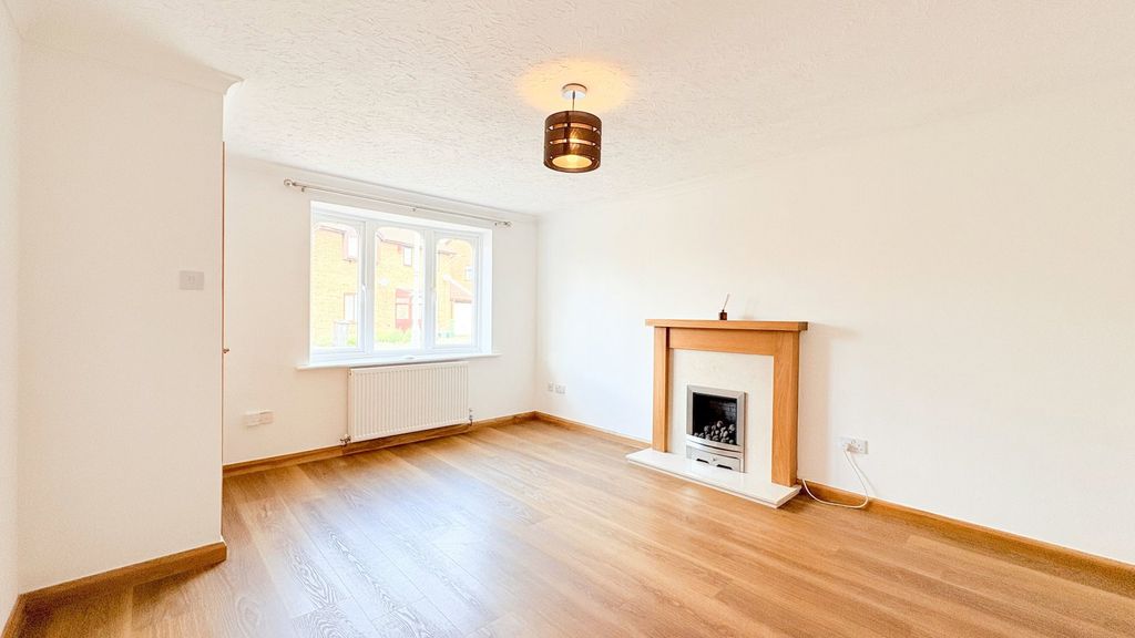 Property photo 3 of 29