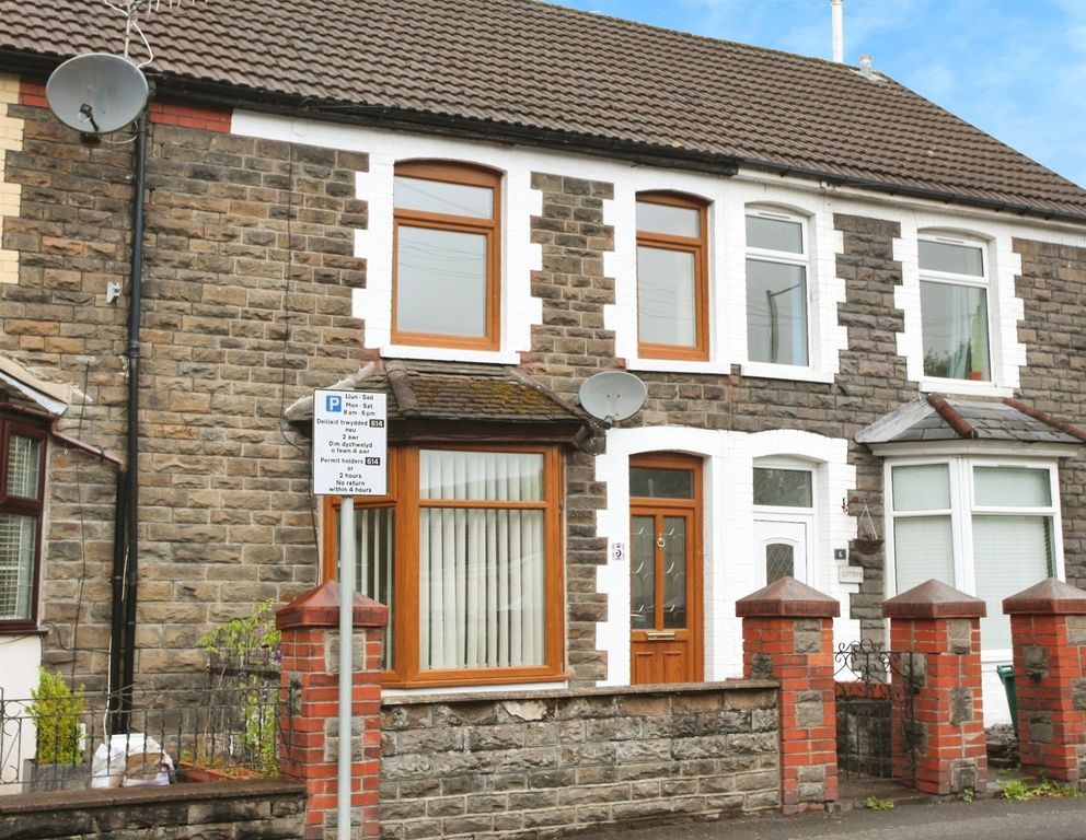 Property photo 1 of 25