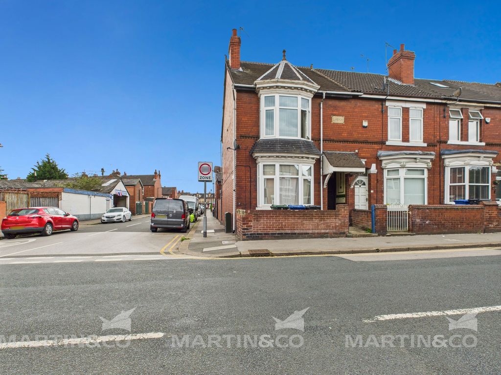 Property photo 1 of 12 Cam02406G0-Pr0488-Still015