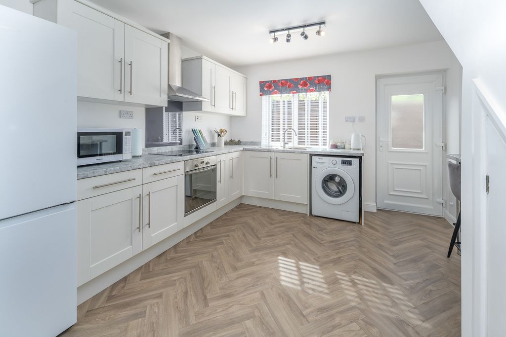 Property photo 3 of 29 Photo 3