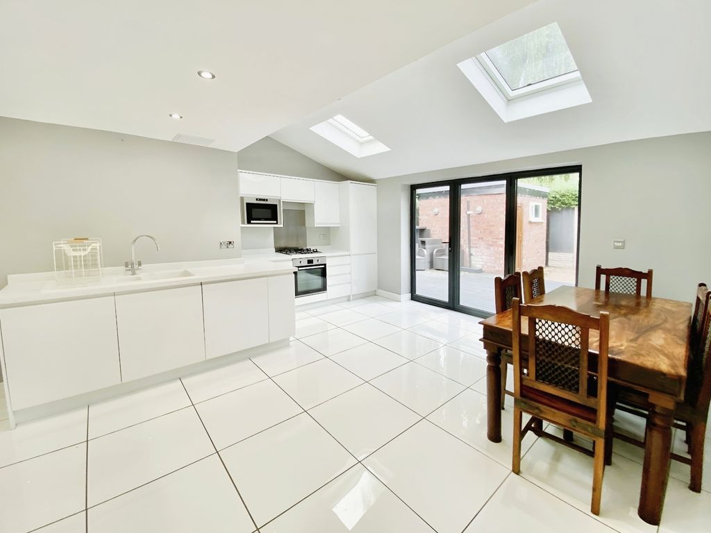Property photo 2 of 10 Picture No. 16