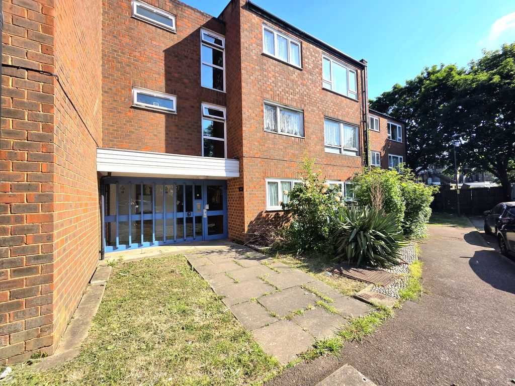 Property photo 1 of 11 12