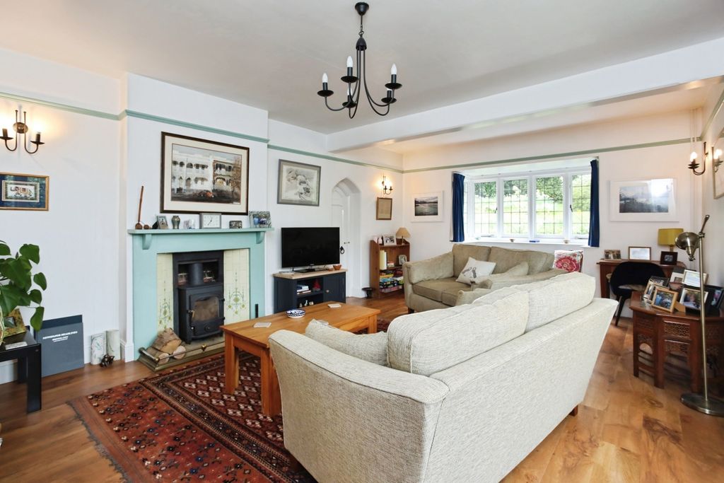 Property photo 3 of 16 Pbox-Img.Jpg