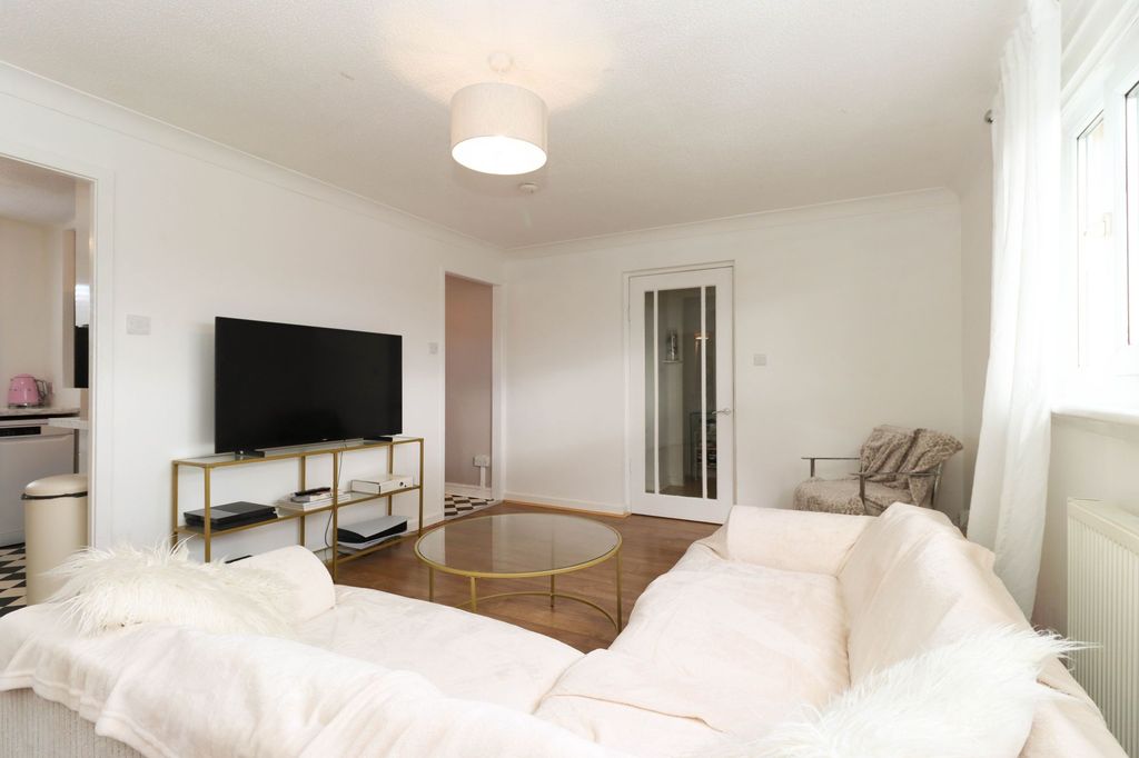 Additional image 6 of 2 bed flat for saleVictoria Street, Craigshill, Livingston EH54