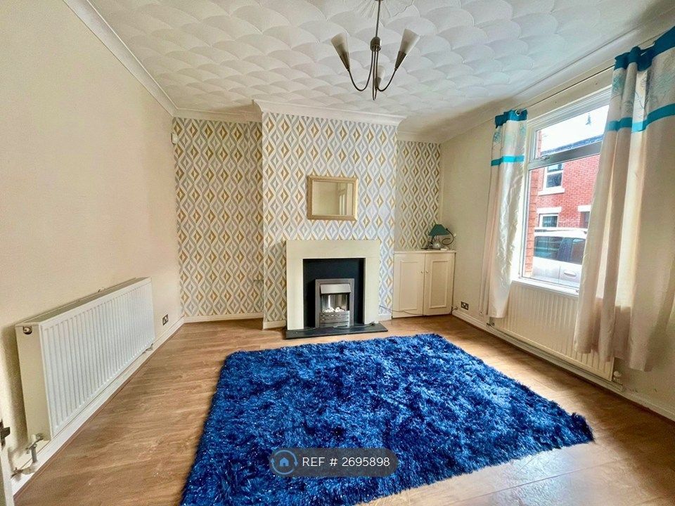 Property photo 3 of 13