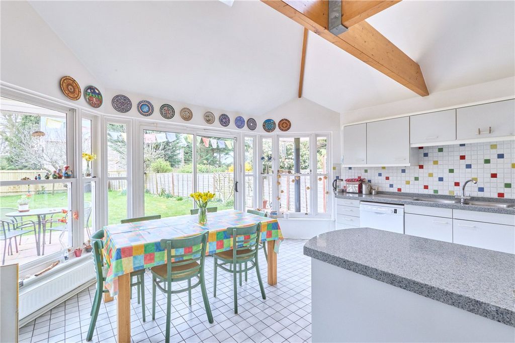 Property photo 3 of 14 Picture No. 05