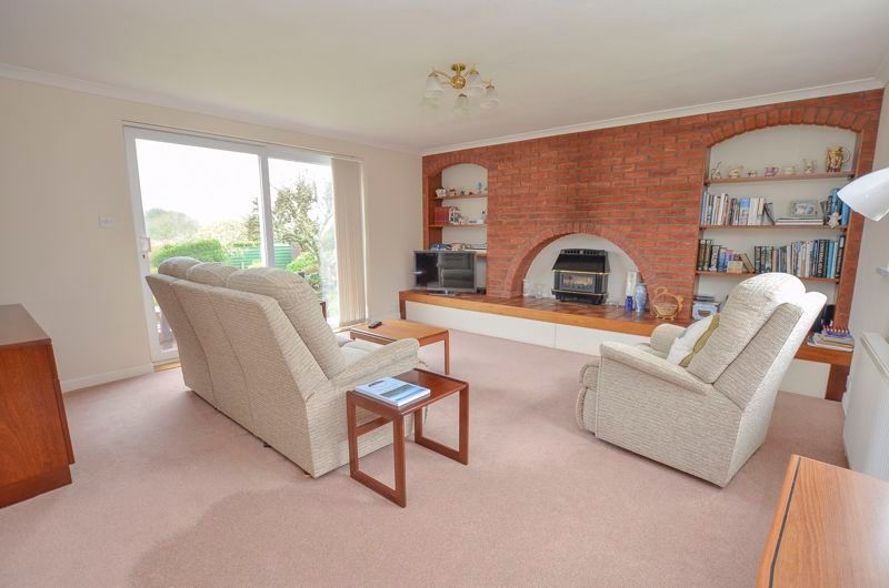 Property photo 3 of 19 Photo 33