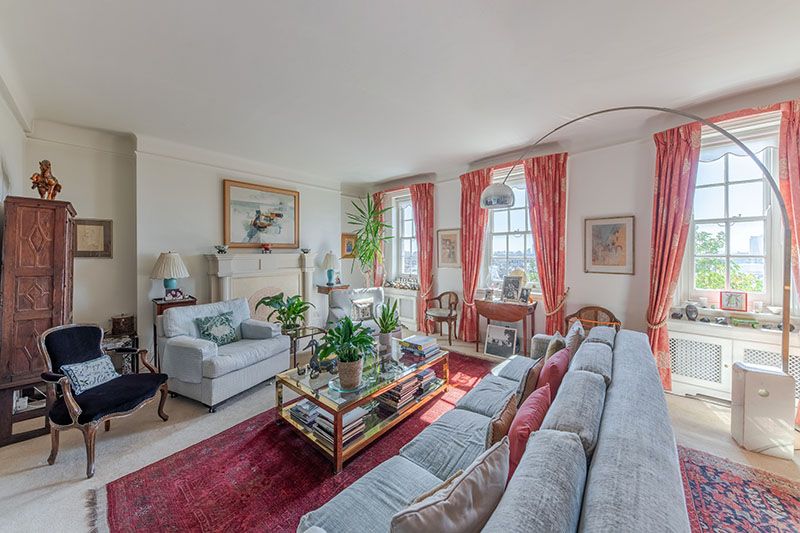 Property photo 3 of 12