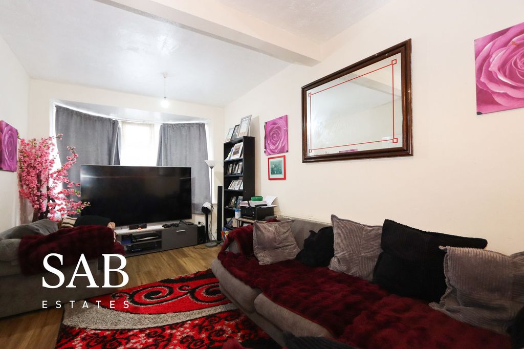 Property photo 2 of 8