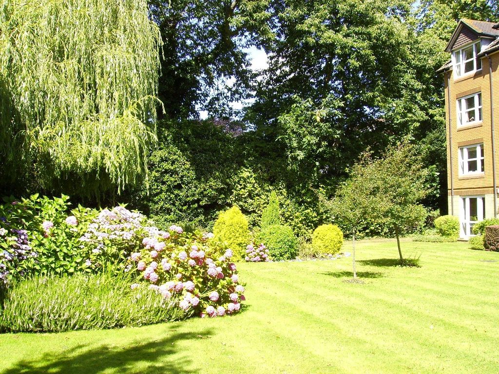 Property photo 2 of 10 General View