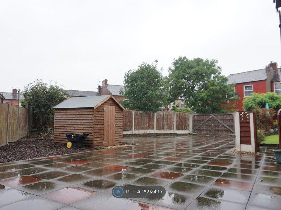 Property photo 3 of 3