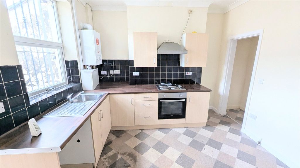 Property photo 2 of 8 Picture No. 05