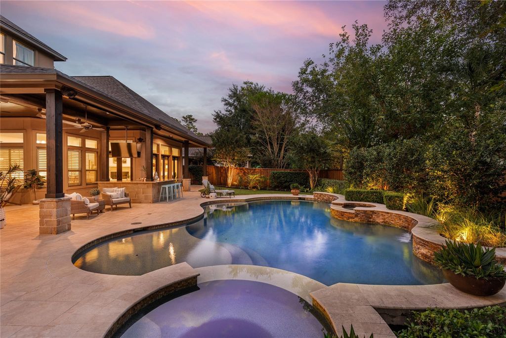 Property photo 2 of 50