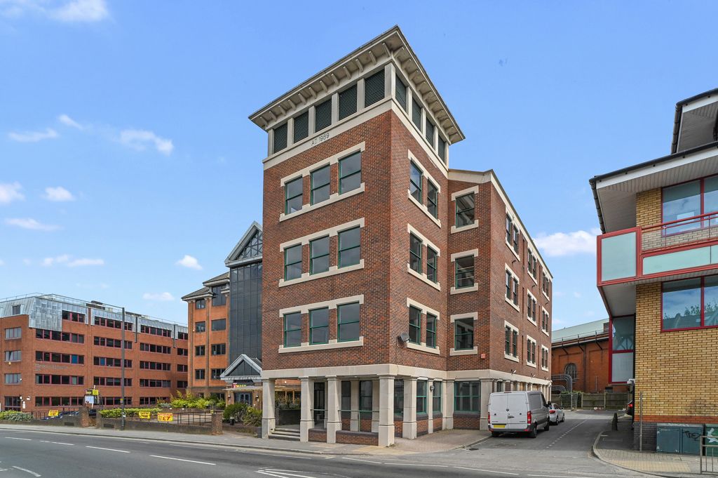 Property photo 1 of 21 Photo 34