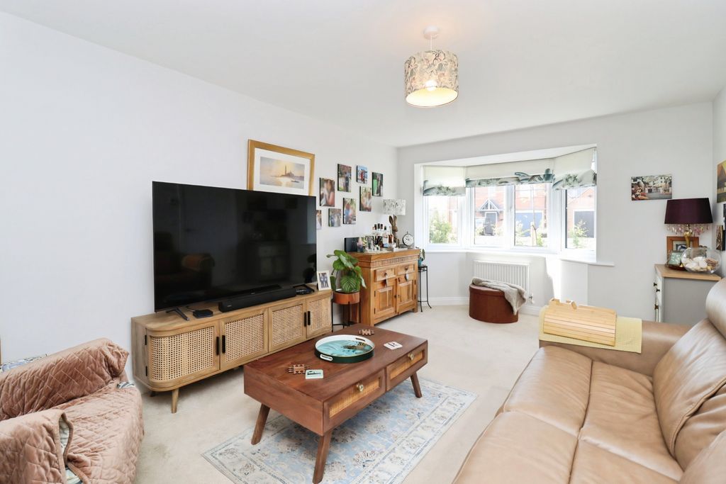 Property photo 3 of 33 Da1d08Ed-Img_2637