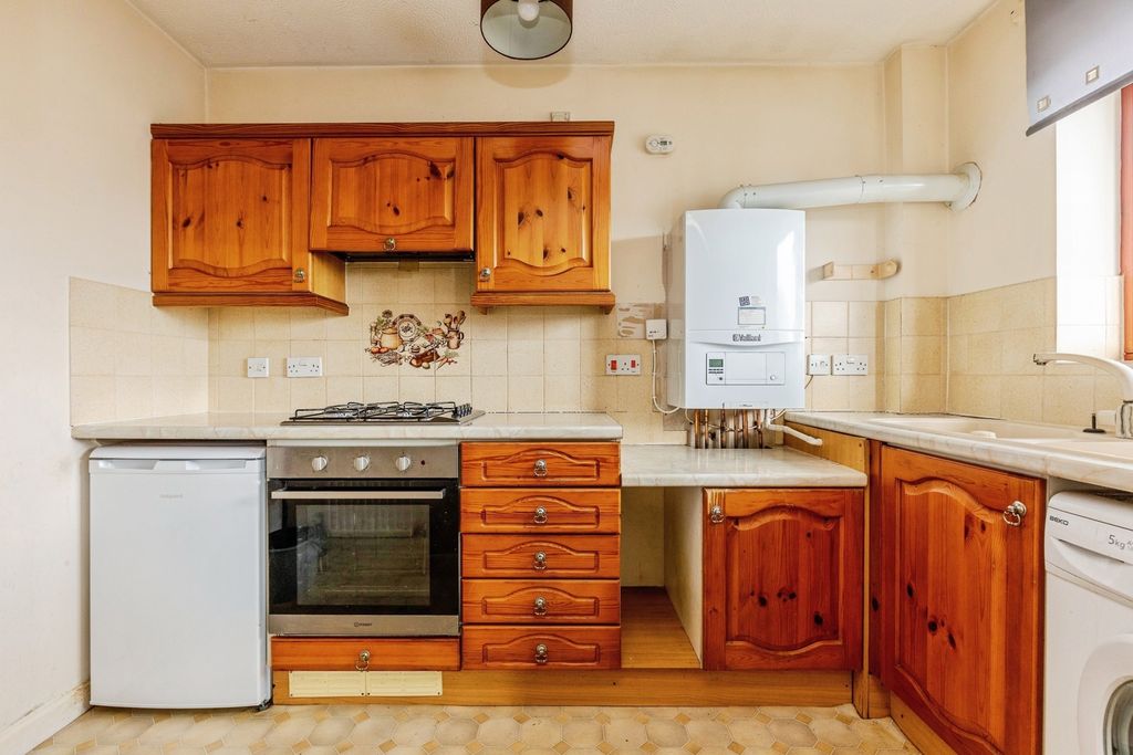 Property photo 2 of 10 Pbox-Img.Jpg