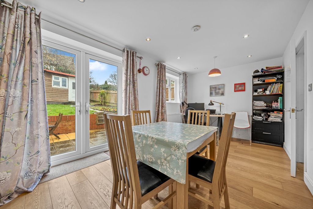 Property photo 3 of 25 Dining Room