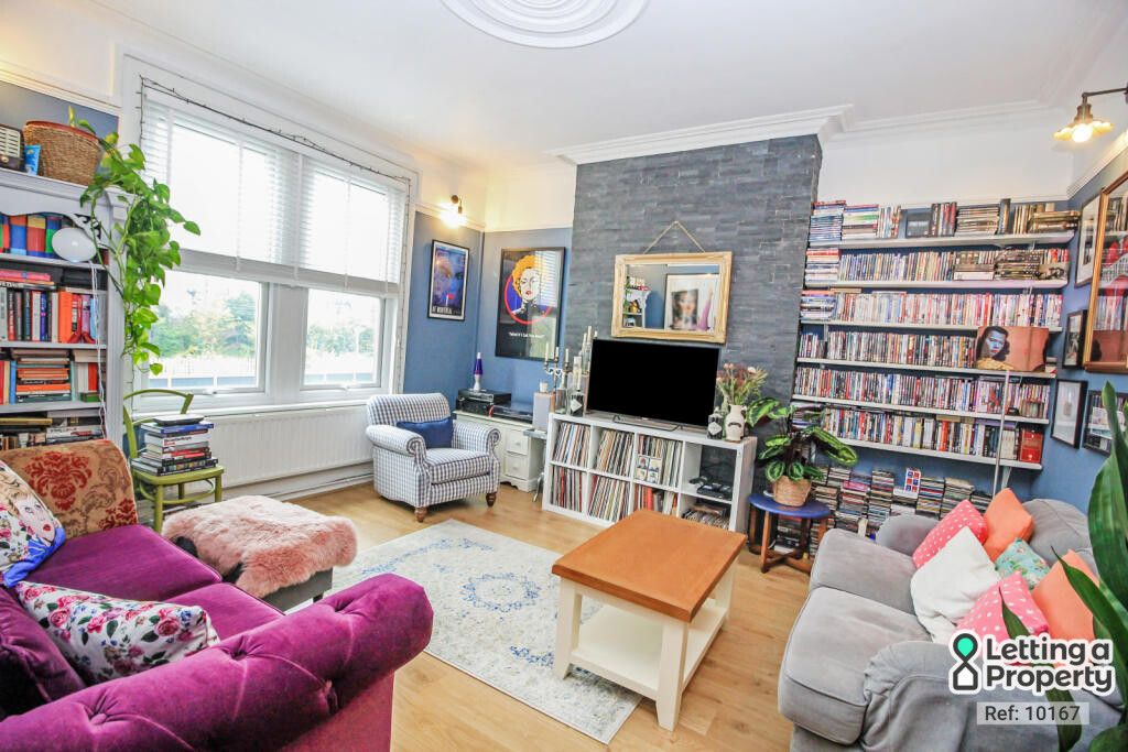 Property photo 2 of 22