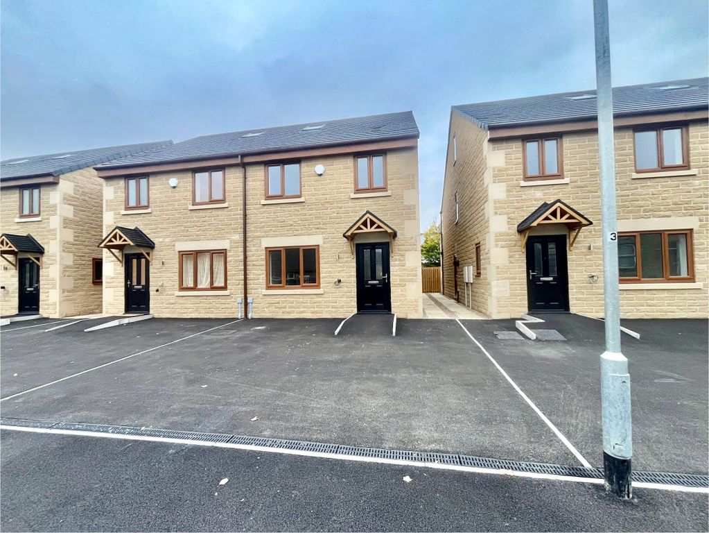 Property photo 1 of 12 Image