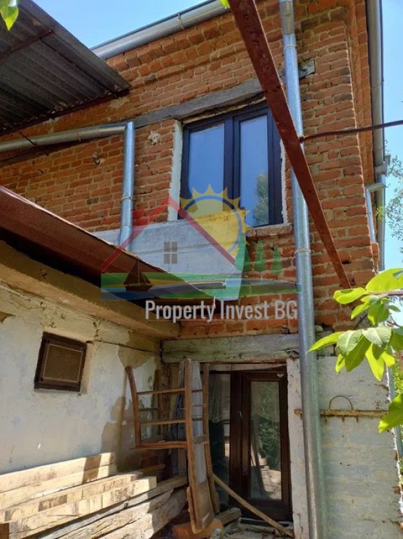 Property photo 2 of 6