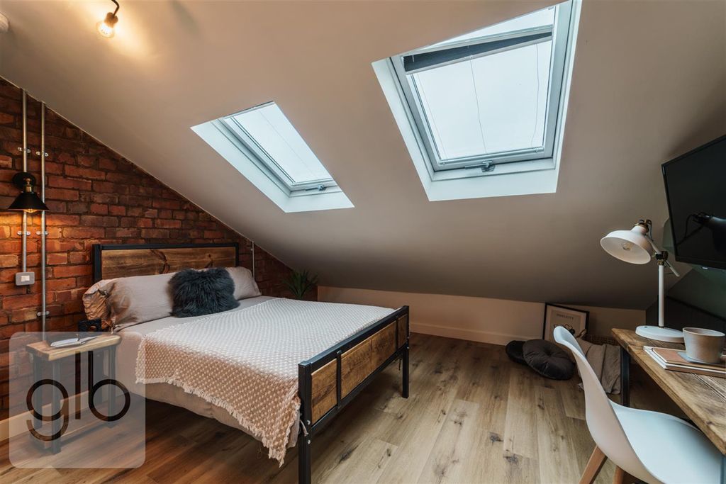 Property photo 1 of 13 1.Png
