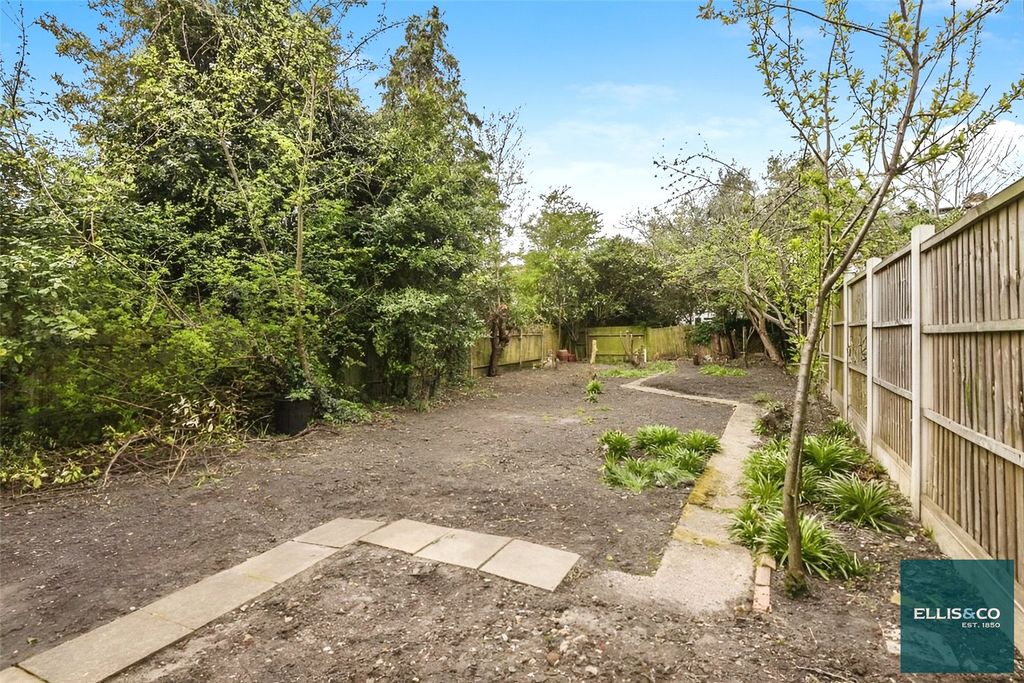 Property photo 2 of 11 Picture No. 03