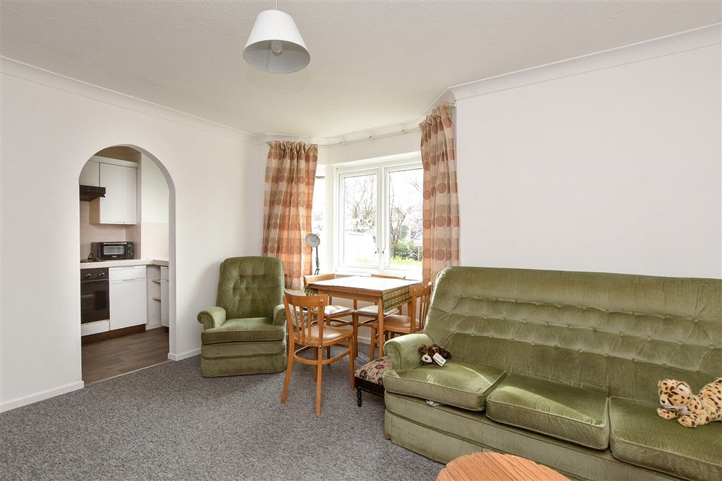 Property photo 3 of 12 Lounge/Diner