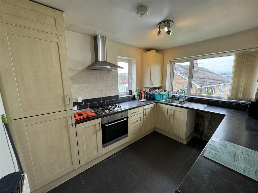 Property photo 2 of 13 Kitchen 1.Jpg