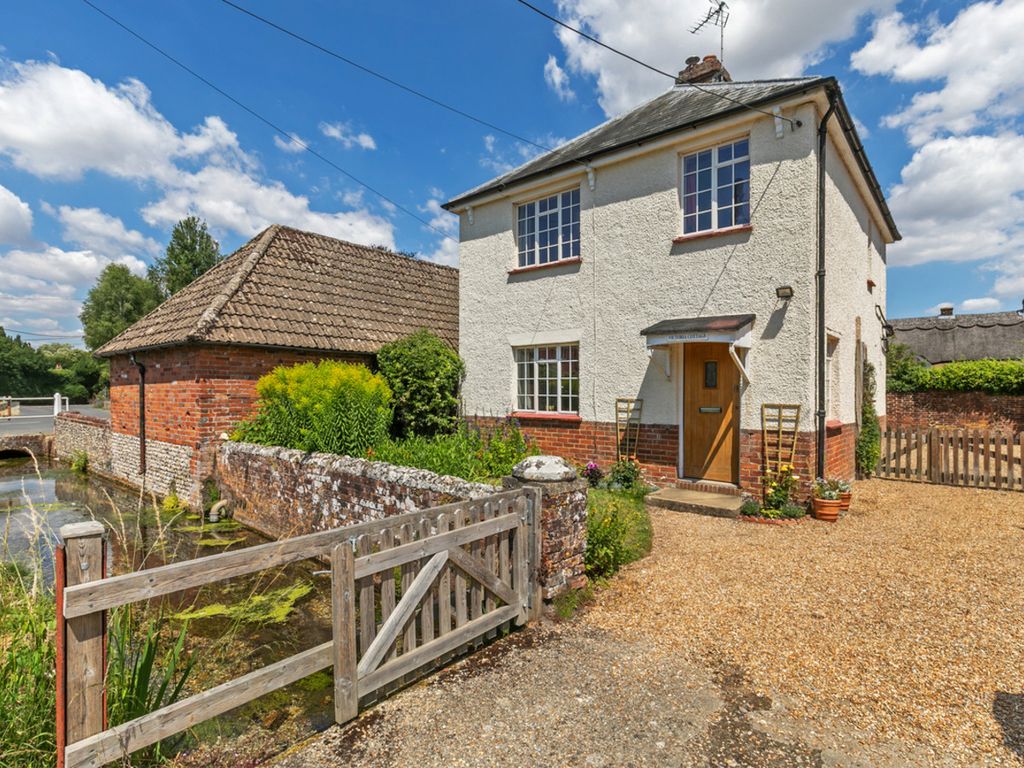 Property photo 2 of 16