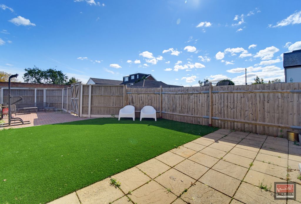Property photo 3 of 14 Dsc00873