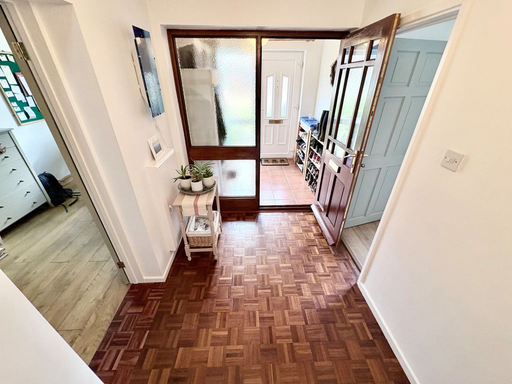 Property photo 3 of 29 Gallery