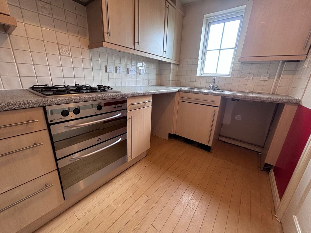 Property photo 3 of 10 Image