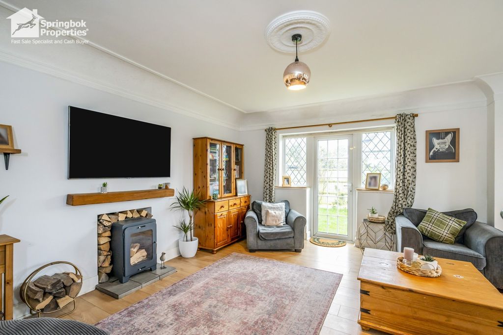 Property photo 2 of 21 1