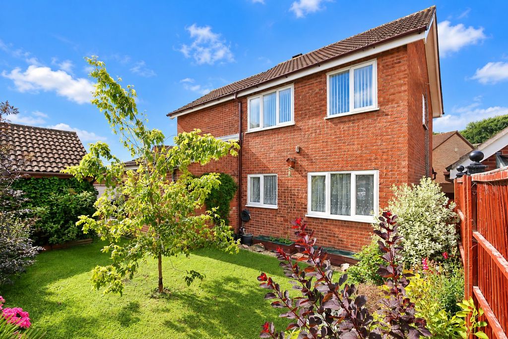 Property photo 2 of 18