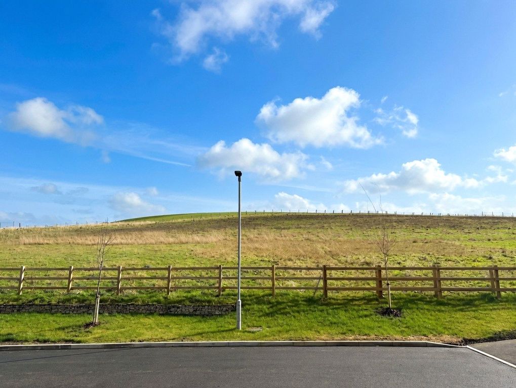 Property photo 2 of 27 Front View