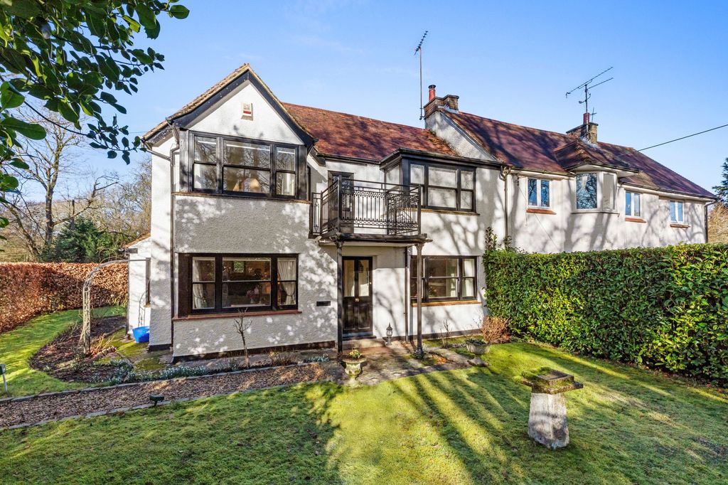 Property photo 2 of 18