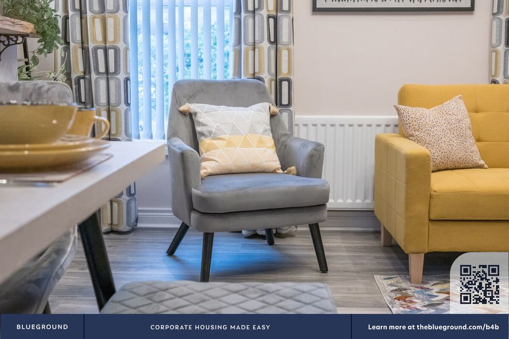 3 bed flat to rentBelfast BT12 photo 5