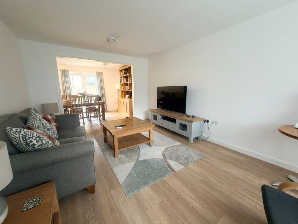 Property photo 2 of 15 Living Room