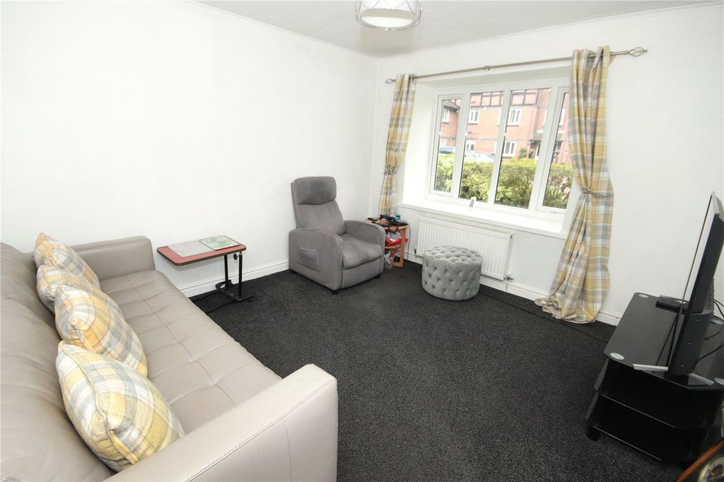 Property photo 3 of 12 Picture No. 06