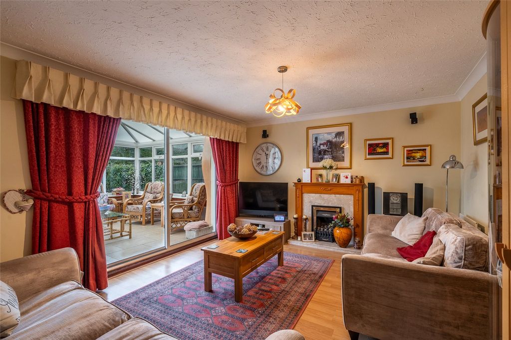 Property photo 2 of 31 Picture No. 29