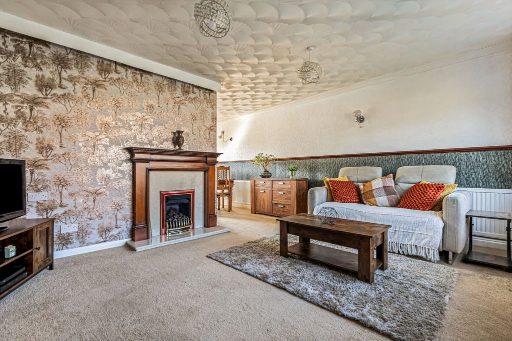 Property photo 3 of 15 Living Room