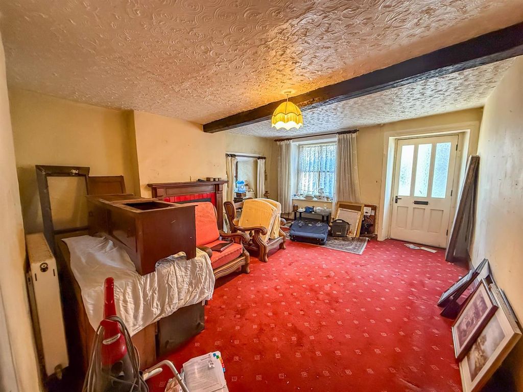 Property photo 2 of 16 Living Room