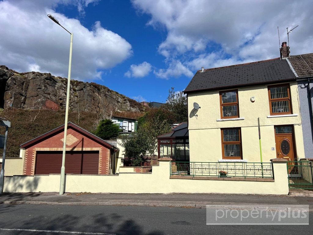 Property photo 1 of 21 Picture No. 01