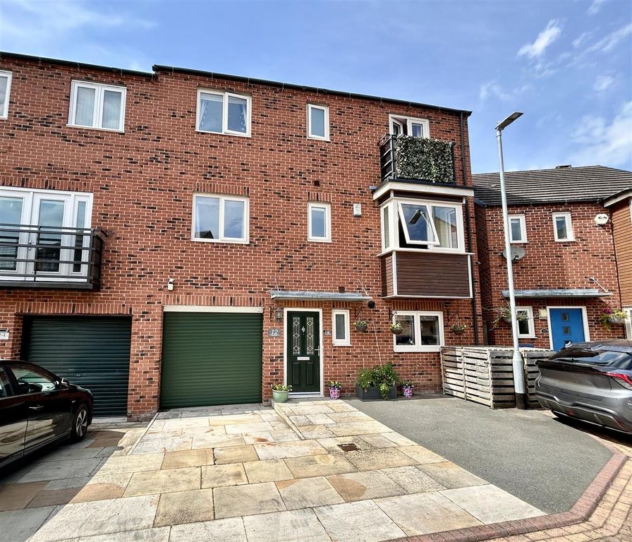 Property photo 1 of 33