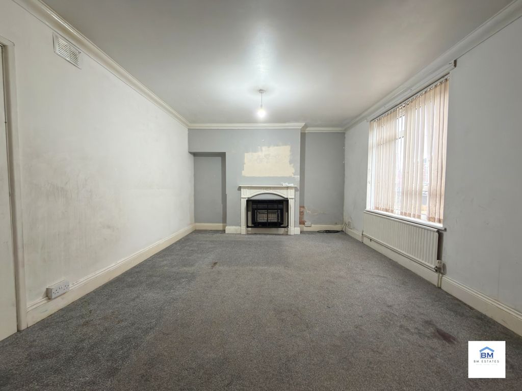 Property photo 3 of 13 Photo 2